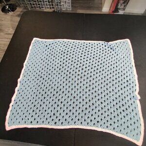 𝅺Handmade Crochet Baby Blanket - Approx 35" x 43"